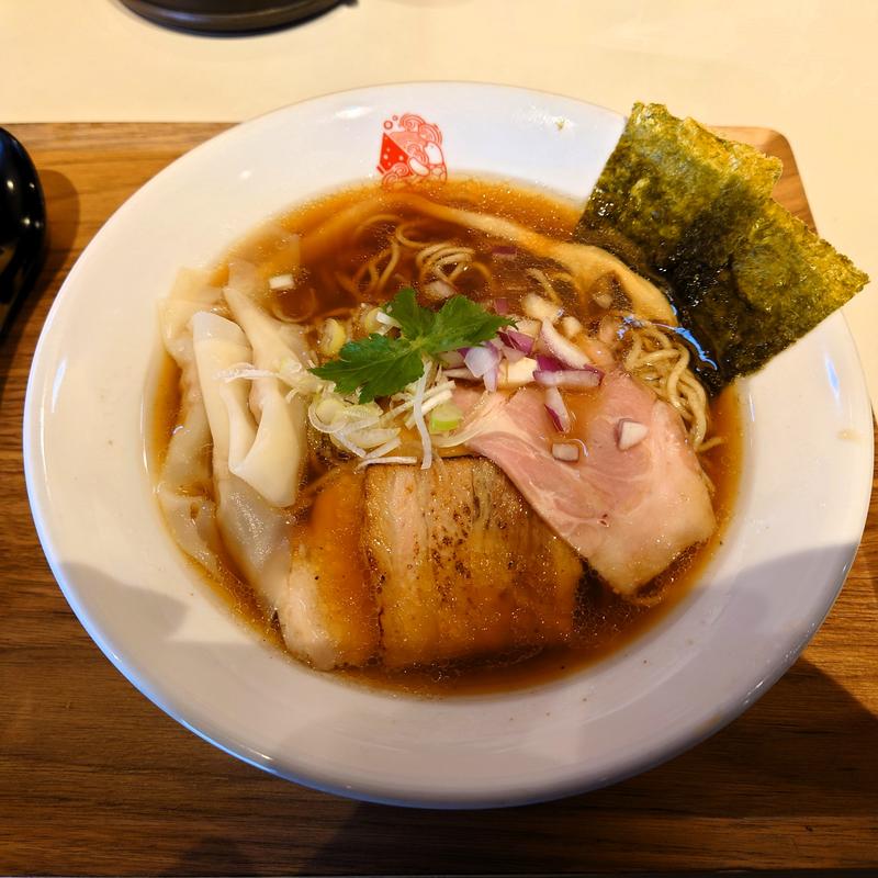 鶏と煮干しのラーメン(ラーメン 亀徳)