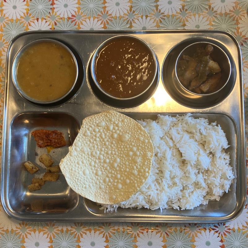 ダルバットセット(インド・ネパール料理 サンガム)