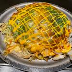 イカ天マスタードお好み焼き（チーズトッピング）(広島鉄板焼き 万八 ベイシティ宇品)