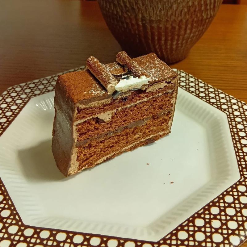 チョコレートケーキ(アビニヨン洋菓子店)
