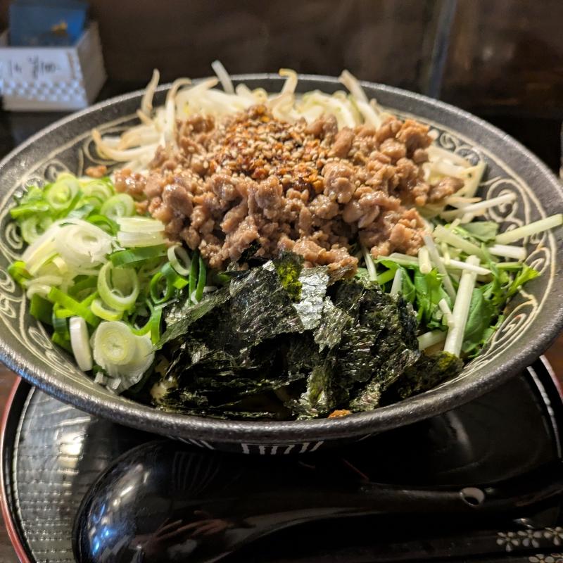 だんだんまぜそば(地酒と駅らーめん 佐藤商店)