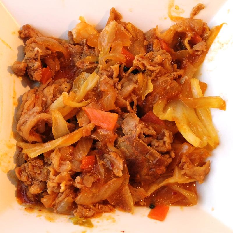 豚肉と野菜の旨辛炒め(東京科学大学つばめ生協すずかけ台食堂)