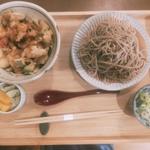 サービスランチ そば(温・冷)と天丼(古民家そばCAFE中や)