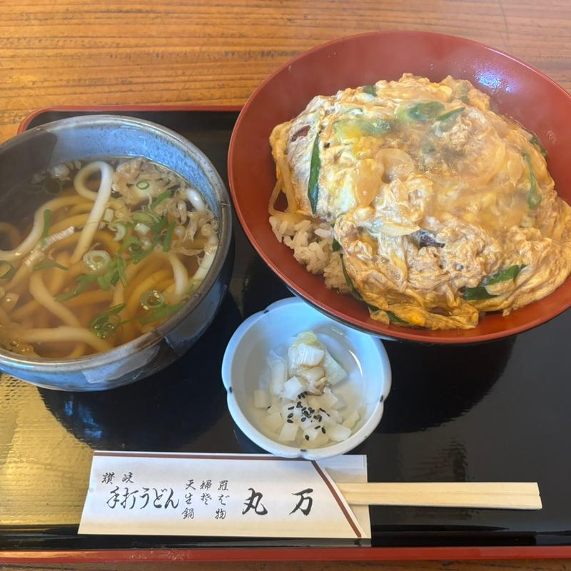 カツ丼ミニうどんセット(丸万)