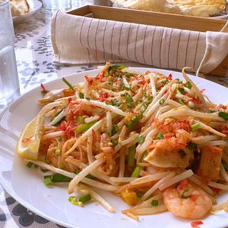 ランチAセット（パッタイ）(asian buffet food sagar アジアンビュッフェフードサーガル)