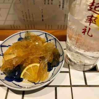クラゲとレモンサワー(居酒屋 立呑み中華 起率礼 自由が丘)
