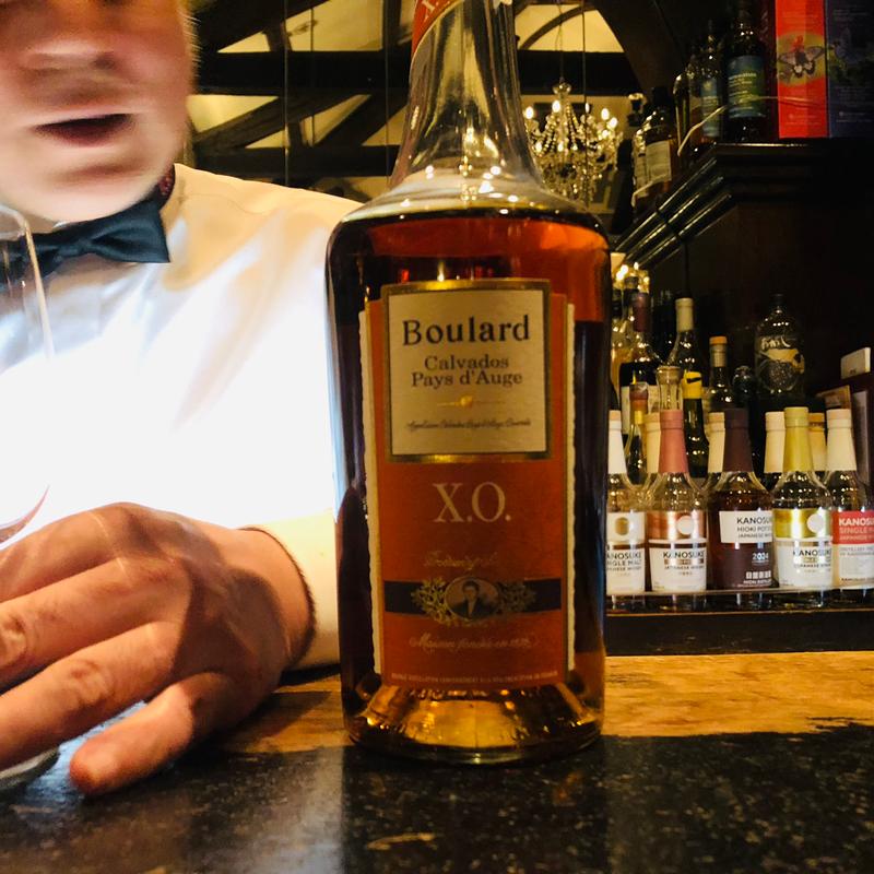 ブラー カルヴァドス ペイドージュ X.O.(B・B13BAR （ビー・ビー サーティーン バー）)