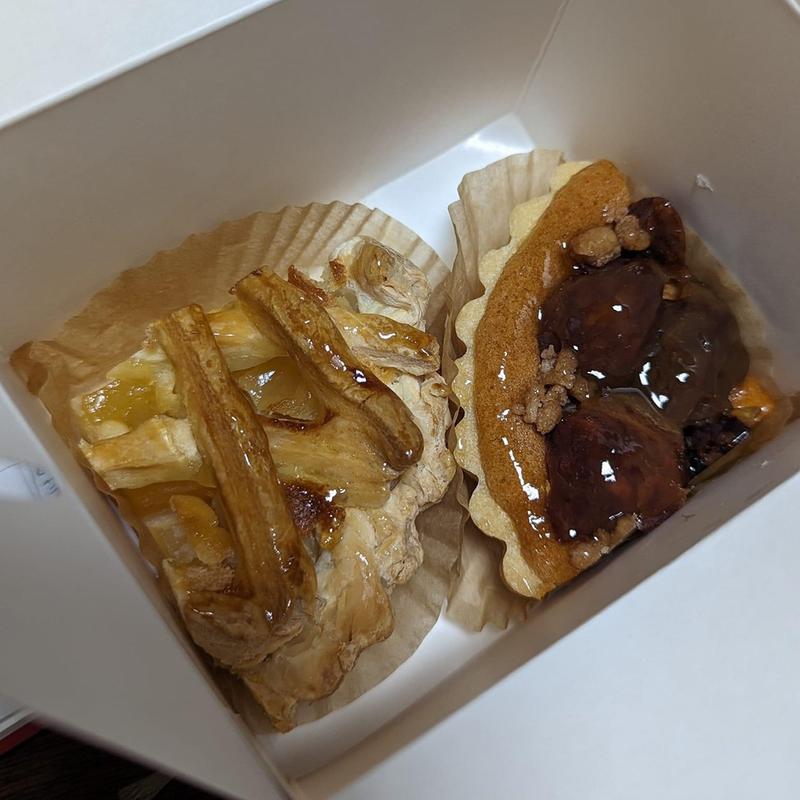 林檎パイ 栗のタルト(アマンディーヌ)