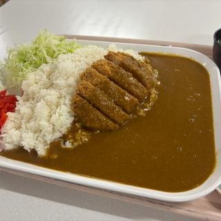 メガカツカレー(練馬区職員レストラン Ra dish)