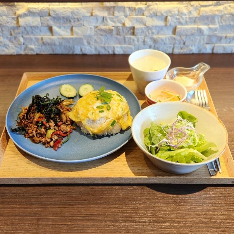 B ガッパオライスSET(Modern Thai CIEL)