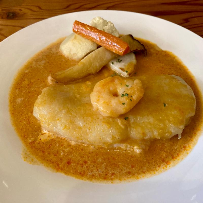 舌平目のソテー マリネラソース(スペイン料理 ポコ ア ポコ （poco a poco）)