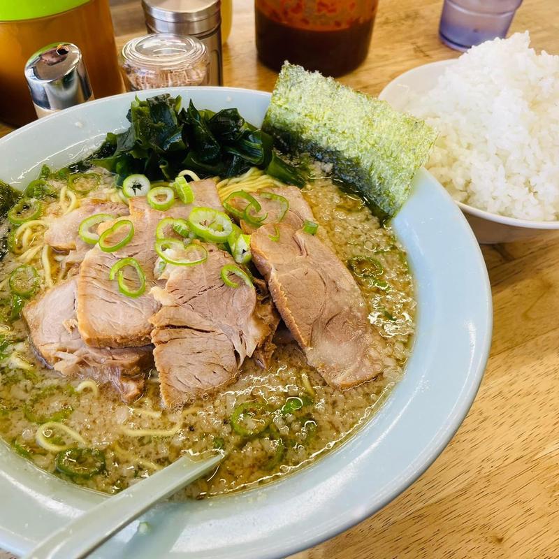 七味お酢ラーメン 辛さ激弱 チャーシューのせ ライス(ラーメンショップ 袋井店)