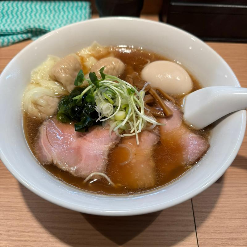 特製醤油ラーメン(らぁめん赤ふじ)