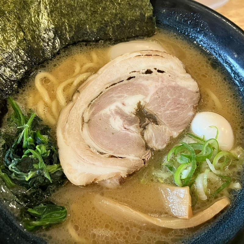 味玉醤油豚骨ラーメン(麺屋 神崎)
