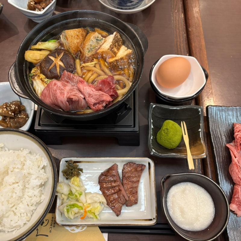 仙台牛 すき焼き御膳 牛タン焼き付き(牛たん炭焼 利久 イオンレイクタウン店)