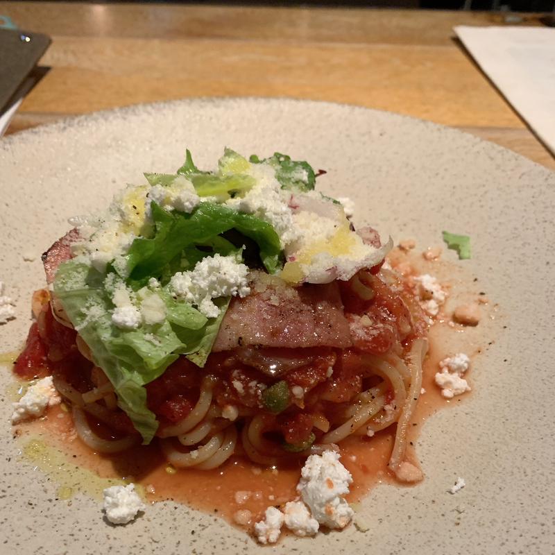 ベーコンとフレッシュチーズのトマト生パスタ(44 apartment 海老名)