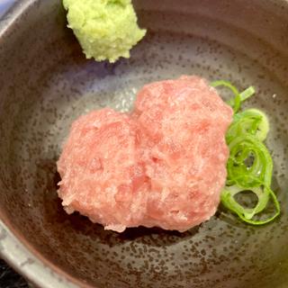 厳選高級ネギトロ(炭火焼干物定食 しんぱち食堂 御茶ノ水店)