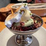 チェリーとピスタチオのパフェ(プレイン)