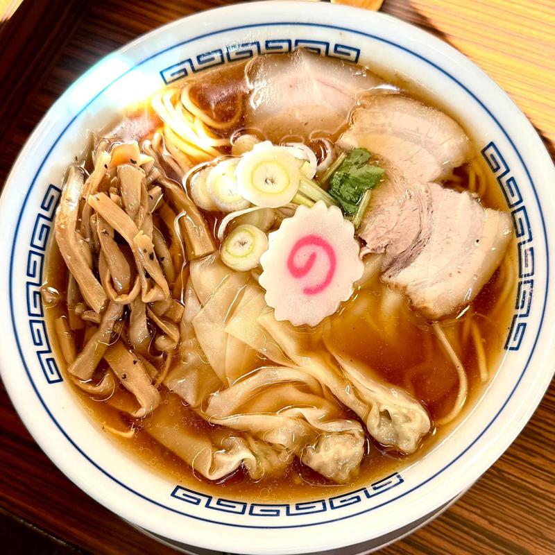 ワンタン麺 メンマ増し 味玉(秋刀鮪だし 宣久)