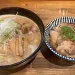 大盛り味噌ラーメンチャーシュー丼(初志貫徹 )