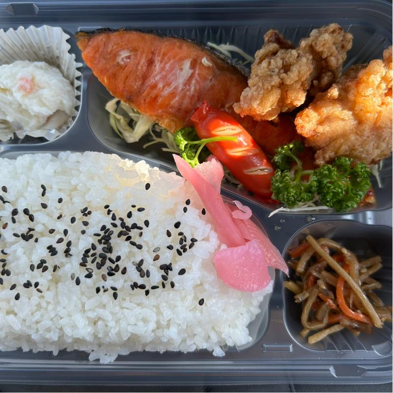 鮭弁当+はなセット(おむすび処 はなむすび)