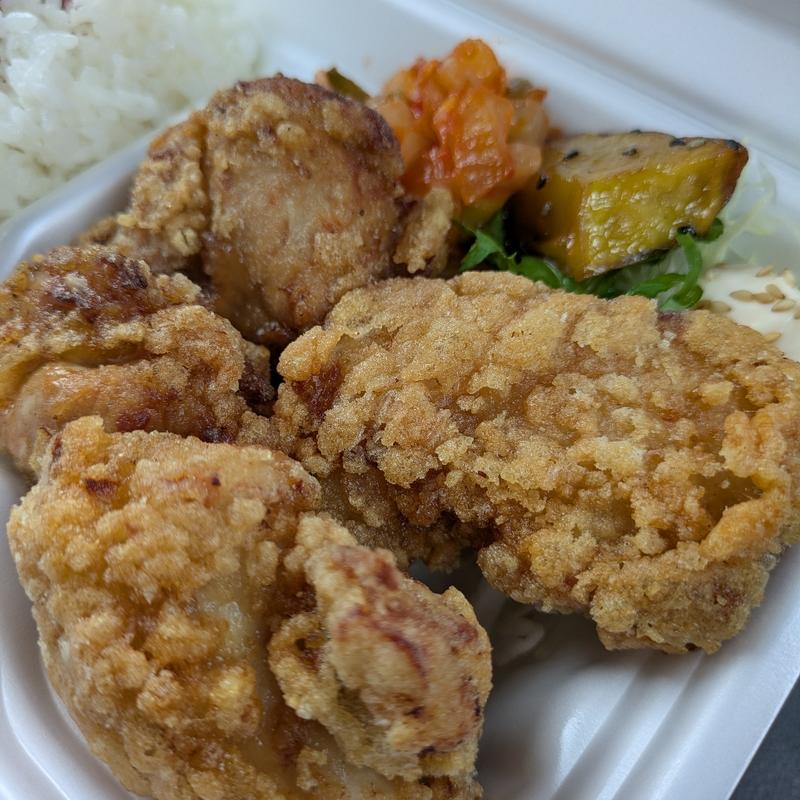合盛り弁当（たまり醤油&だし醤油）(からあげ専門店 ジョルノ)