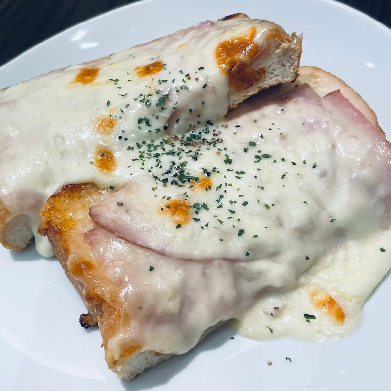 たっぷりチーズのクロックムッシュ(マザーリーフ・ティースタイル グランエミオ所沢店)