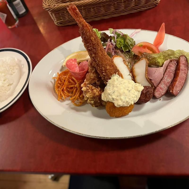 大人のお子様ランチ(パインダイナー)