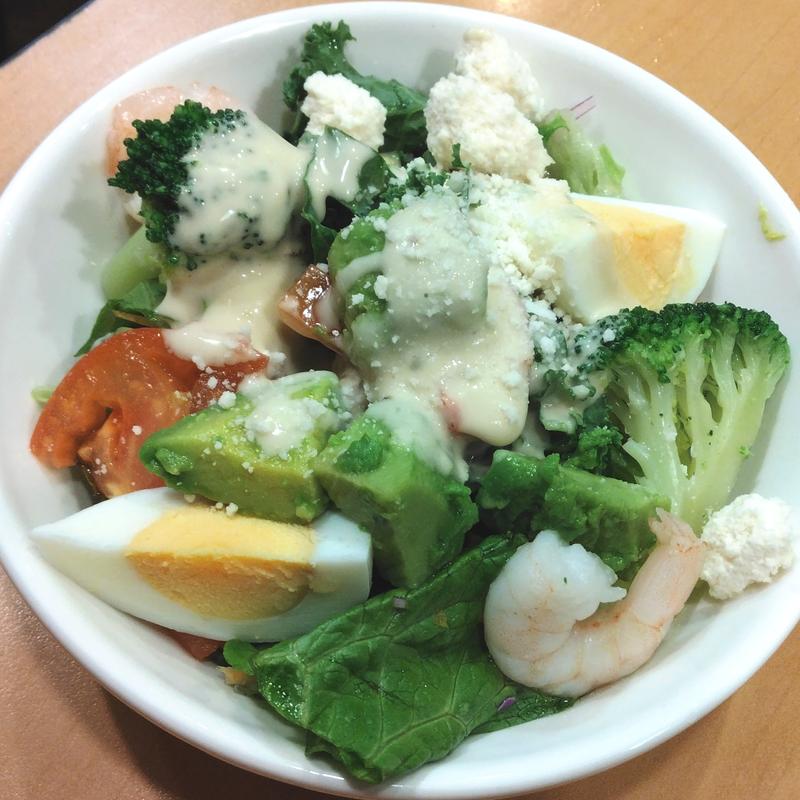 海老アボカドとケールのサラダ（S）(ガスト 下平間店)