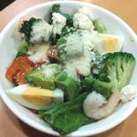 海老アボカドとケールのサラダ（S）(ガスト 下平間店)