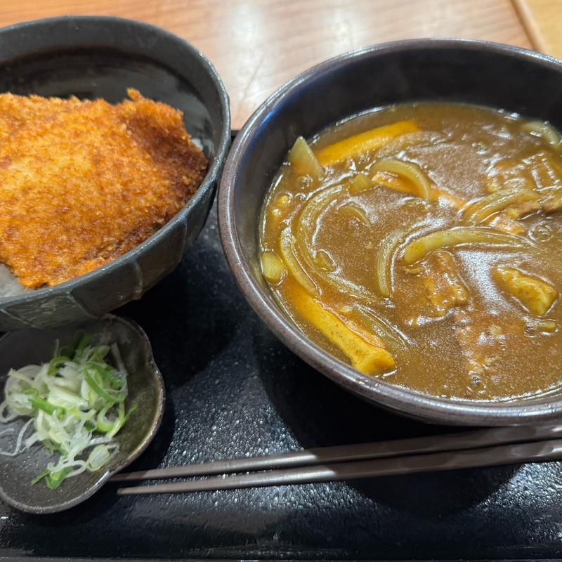 ソースカツ丼小松カレーうどんセット(保田家 つるつる庵 （ほたや つるつるあん）)