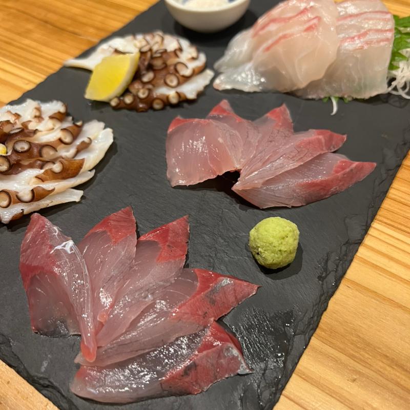 刺身盛り合わせ(串の天ぷら屋 ツキイチ)