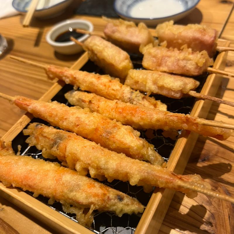 ベーコン＋ソフトシェルシュリンプの天ぷら串(串の天ぷら屋 ツキイチ)