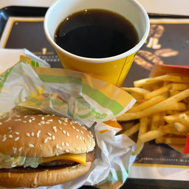 ベーコンレタスバーガーセット(マクドナルド １６号古谷店)