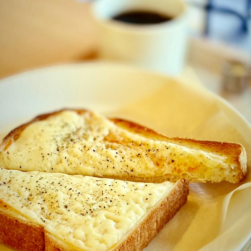 モーニング　（ブレンドとチーズトースト）(Cheryl a（シェリル•アー）茗荷谷カフェ)