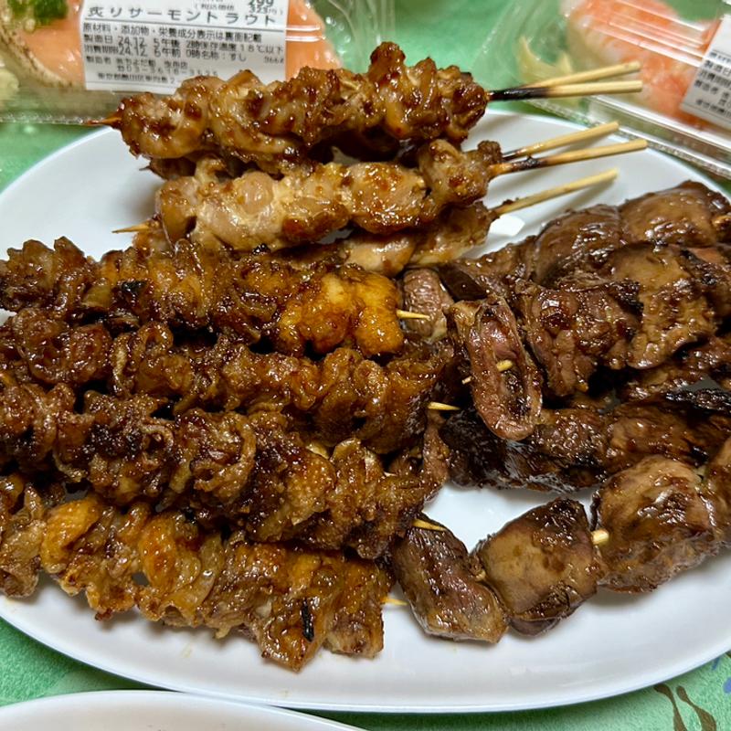 焼き鳥盛合せ(とり皮、とりレバー、鳥ハラミ)タレ(かぶら屋 曳舟店)