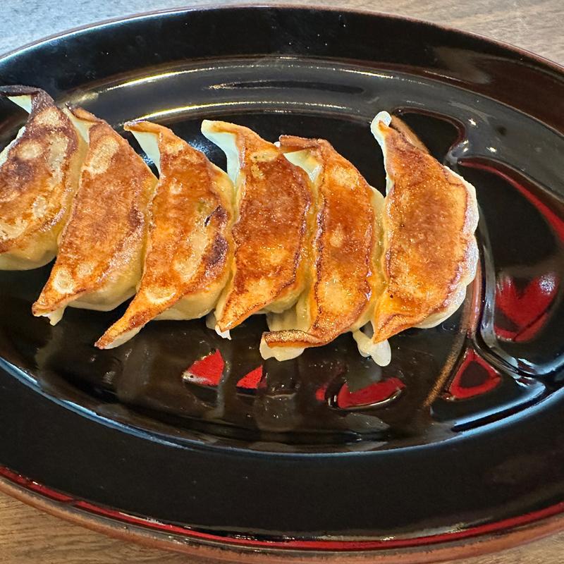 博多一口ぎょうざ 6コ(博多らーめん 万々)