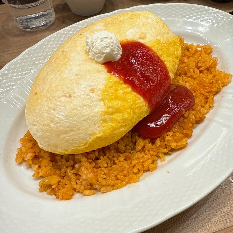 スフレ卵のオムライス(卵と私 ルミネ大宮店)