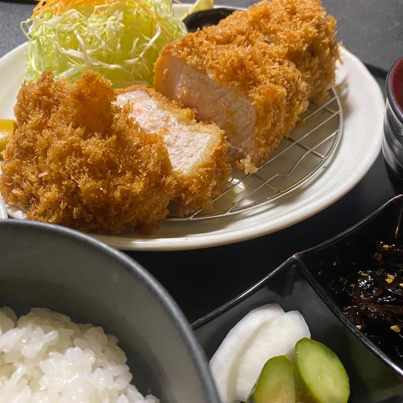 ロースかつ定食(いなよし )