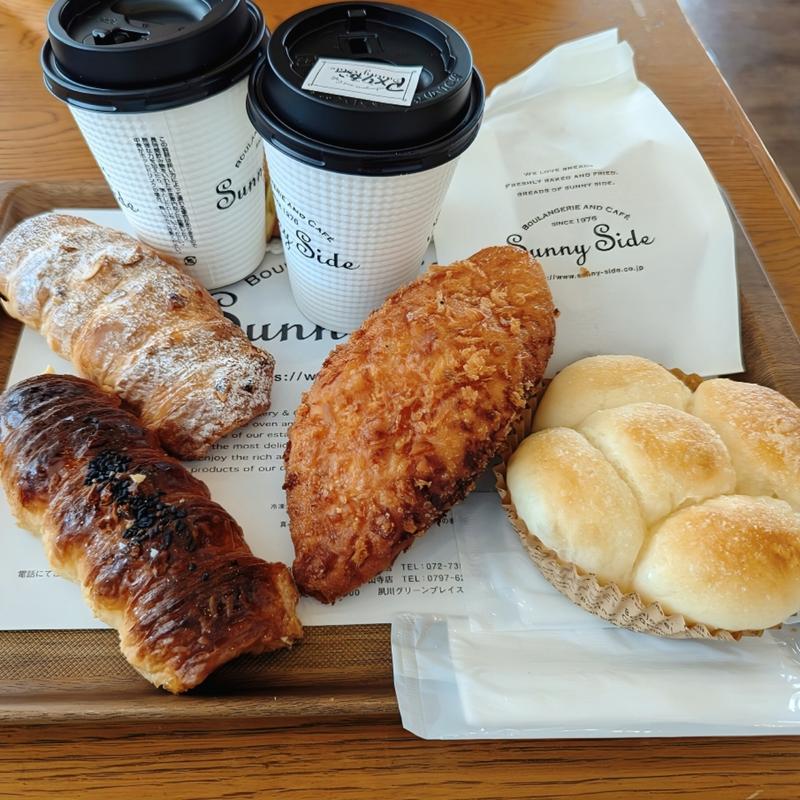 おいもブリュレクローネ．とろーり自家製牛肉カレー(サニーサイド 高槻岡本店)