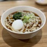 青菜うどんと半熟玉子