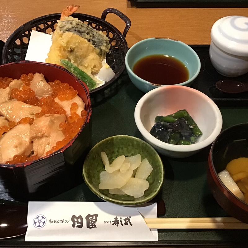 はらこ飯定＋天ぷら付(和風レストラン 田園(でんえん) 山元店)