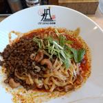 白ごま汁なし担担麺