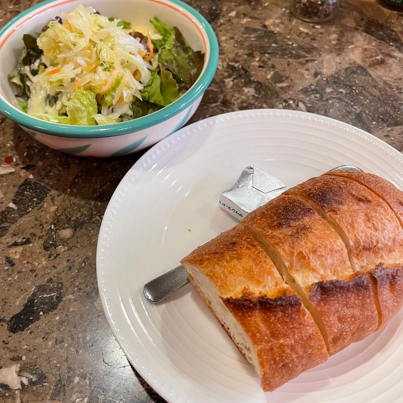 サラダ&バケット（Bセット）(マンジャーレ )