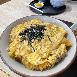 かつ丼 ご飯1.5倍盛り(大衆食堂まつ)