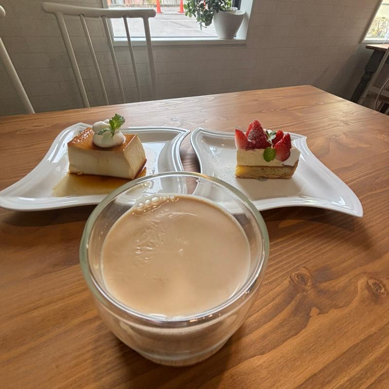 マサラチャイとイチゴタルトとプリン(N'ma cafe)