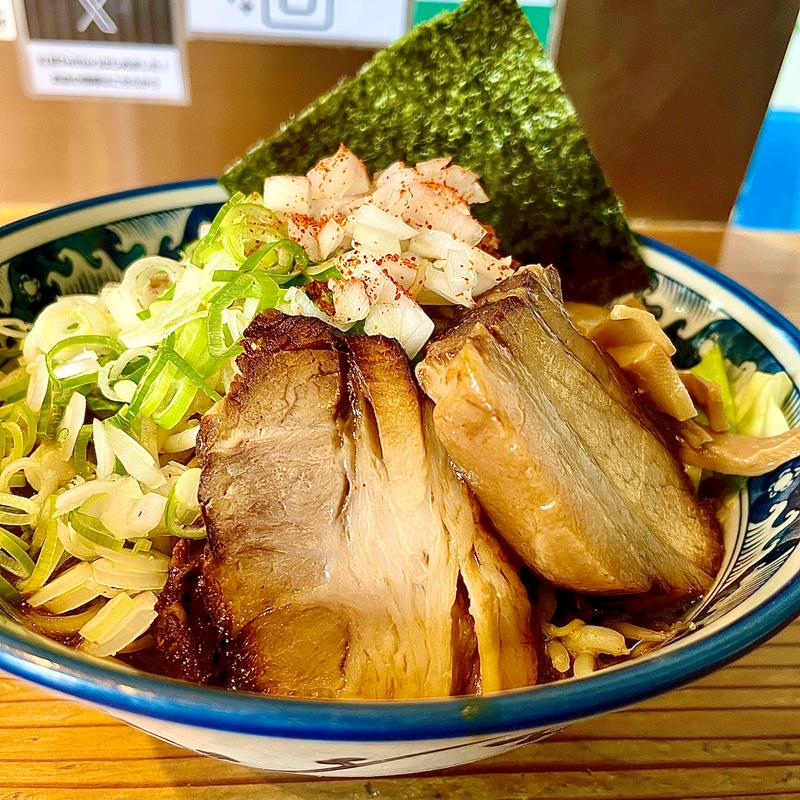 にぼジロウ 大盛り(こだわり麺工房 たご)
