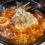 炙りチーズエビマヨトマトラーメン(元祖トマトラーメン 三味 キャナルシティ博多店)