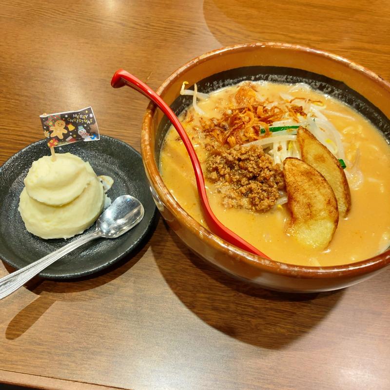 雪だるまらーめん(麺場 田所商店 水戸駅南店)