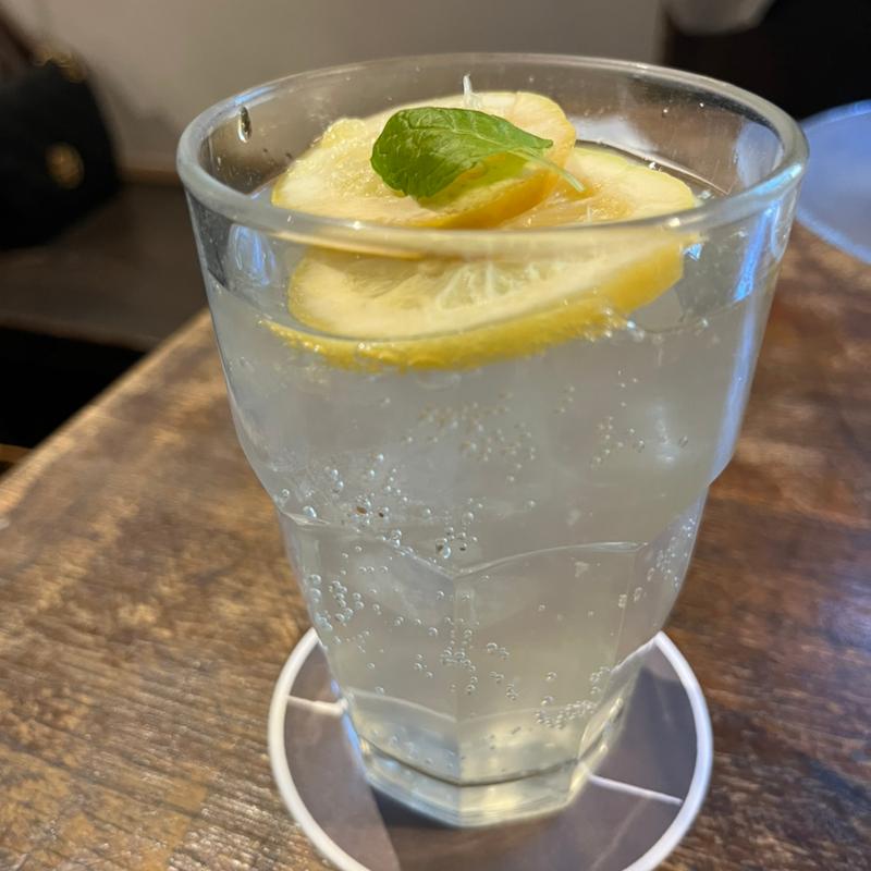 豊潤！ラ・フランス風味 no レモネード(MOKICHI TRATTORIA)